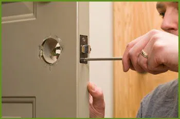 Neighborhood Locksmith Services Saint Paul, MN 651-346-0604 - 13-lock-replace