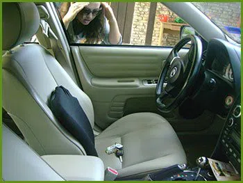 Neighborhood Locksmith Services Saint Paul, MN 651-346-0604 - 20-keys-locked-in-car